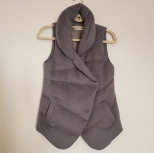 SLY grey puffy vest sz small